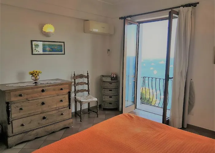 Sorrento Holidays - Casa Marcella Positano